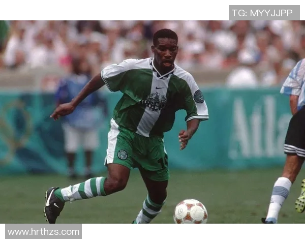 上一代足球巨星盘点 突破时代局限的传奇人物与不朽足迹